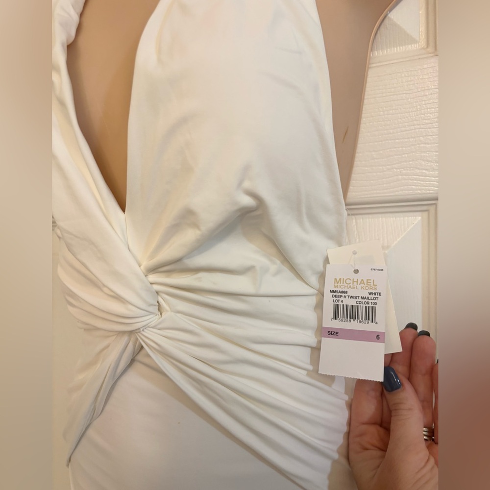 Michael Kors Twist Front Halter Swimsuit size 6 - Picture 2 of 4